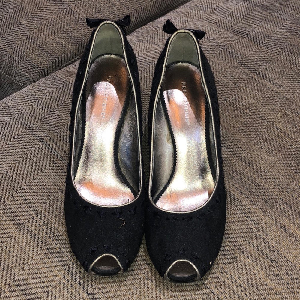 black high heels